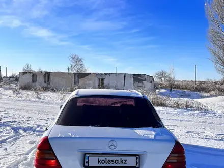 Mercedes-Benz C 180 1994 года за 1 380 000 тг. в Астана – фото 3