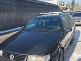 Volkswagen Passat 1994 года за 1 350 000 тг. в Есик – фото 2