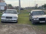 Mercedes-Benz C 200 1993 года за 950 000 тг. в Астана – фото 2
