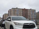 Toyota Highlander 2014 года за 16 400 000 тг. в Астана