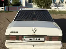 Mercedes-Benz 190, 1989