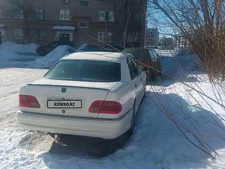 Mercedes-Benz E 200 1996 года за 2 300 000 тг. в Петропавловск – фото 9