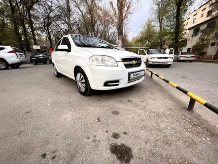 Chevrolet Aveo 2013 года за 2 685 000 тг. в Шымкент – фото 3