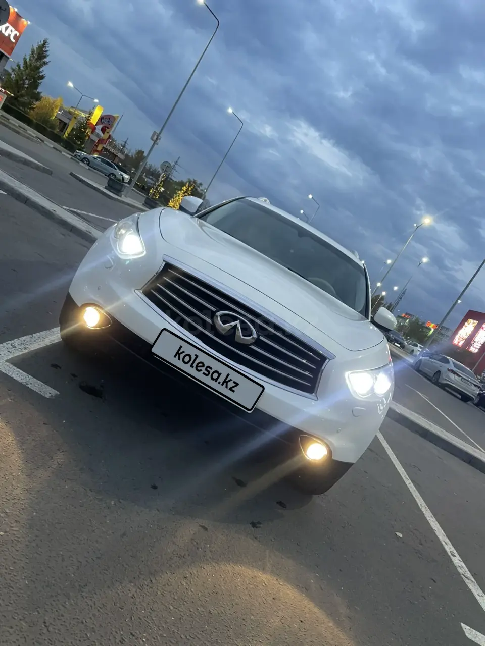 Инфинити QX70, 2014