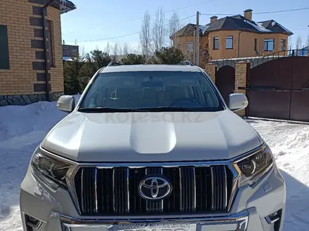 Toyota Land Cruiser Prado 2022 года за 34 000 000 тг. в Актобе