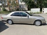 Mercedes-Benz E 230 1997 годаүшін2 100 000 тг. в Павлодар – фото 3