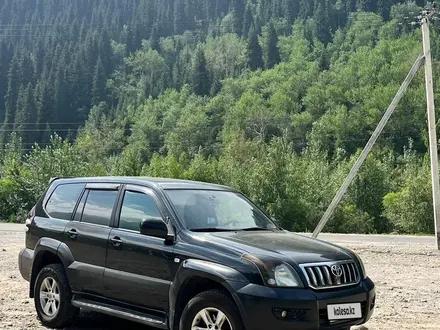 Toyota Land Cruiser Prado 2005 года за 9 700 000 тг. в Уральск