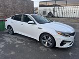 Kia Optima 2018 года за 10 500 000 тг. в Шымкент – фото 2