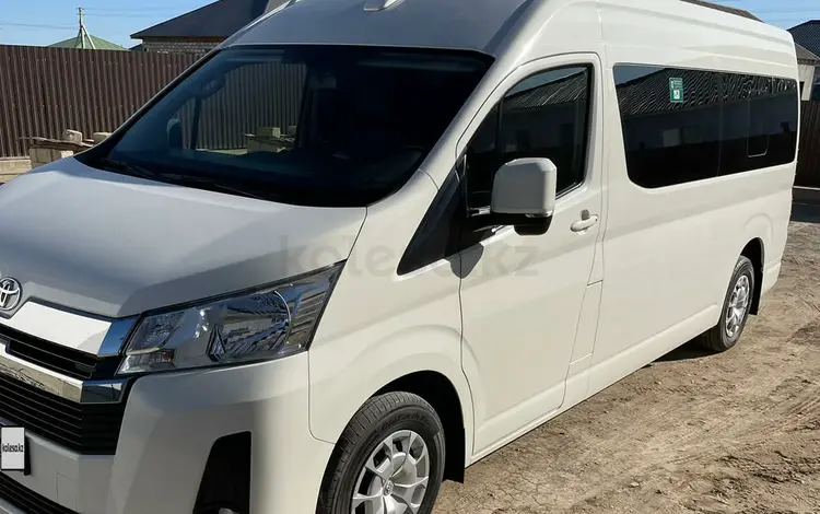 Toyota Hiace 2019 года за 26 000 000 тг. в Атырау