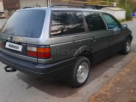 Volkswagen Passat 1990 года за 1 200 000 тг. в Алматы – фото 2