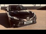 Toyota Camry 2019 года за 13 100 000 тг. в Петропавловск – фото 2