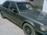 Mercedes-Benz E 200 1989 года за 1 100 000 тг. в Жанаозен