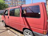 Volkswagen Caravelle 1994 годаfor2 800 000 тг. в Павлодар – фото 2