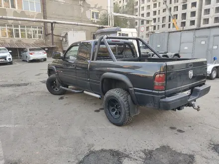 Dodge RAM 2001 года за 7 500 000 тг. в Алматы – фото 2