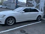 Mercedes-Benz S 500 2008 годаүшін6 800 000 тг. в Семей – фото 2