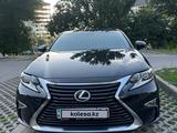 Lexus ES 200 2017 года за 14 000 000 тг. в Алматы – фото 2
