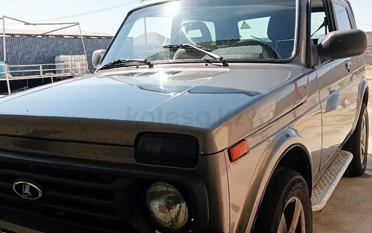 ВАЗ (Lada) Lada 2121 2015 годаүшін2 500 000 тг. в Шиели