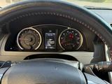 Toyota Camry 2016 года за 8 600 000 тг. в Атырау – фото 2