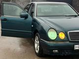 Mercedes-Benz E 320 1999 года за 2 400 000 тг. в Алматы