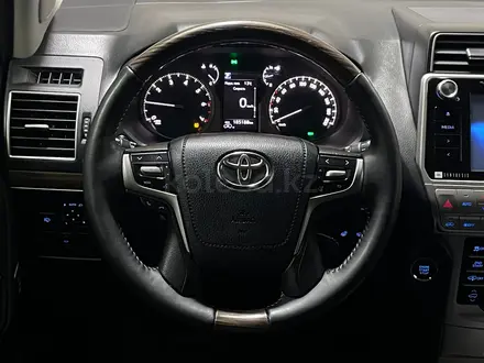 Toyota Land Cruiser Prado Luxe 2018 года за 25 400 000 тг. в Алматы – фото 12
