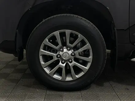 Toyota Land Cruiser Prado Luxe 2018 года за 25 400 000 тг. в Алматы – фото 15