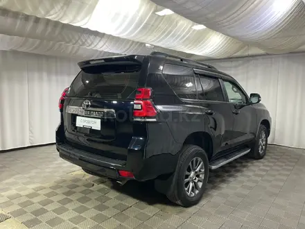 Toyota Land Cruiser Prado Luxe 2018 года за 25 400 000 тг. в Алматы – фото 17