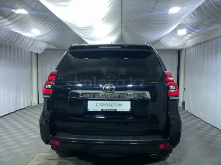 Toyota Land Cruiser Prado Luxe 2018 года за 25 400 000 тг. в Алматы – фото 4