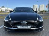 Hyundai Sonata 2019 года за 9 500 000 тг. в Астана – фото 2