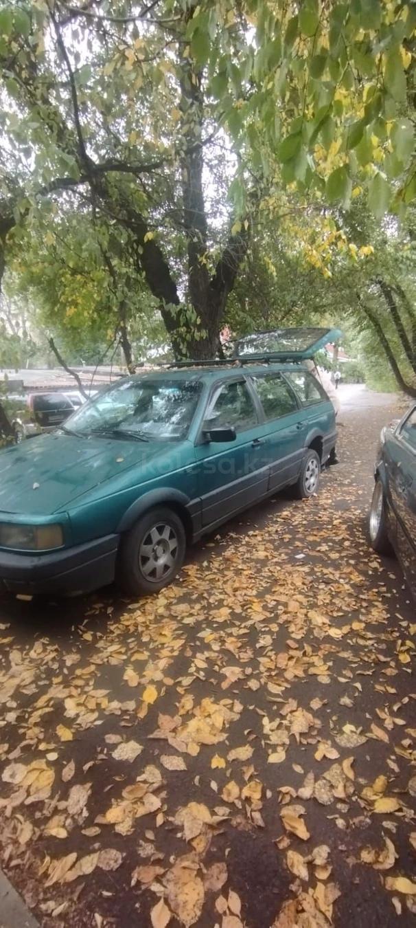 Volkswagen Passat 1991 г.