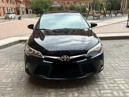 Toyota Camry 2016 года за 6 000 000 тг. в Атырау