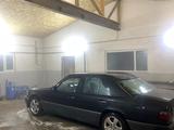 Mercedes-Benz E 300 1991 года за 2 100 000 тг. в Караганда – фото 2