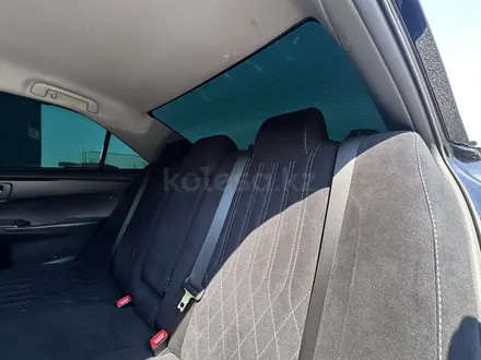 Toyota Camry 2016 года за 9 100 000 тг. в Актобе – фото 10