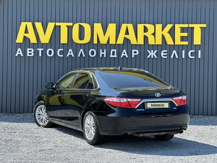 Toyota Camry 2016 года за 9 100 000 тг. в Актобе – фото 4