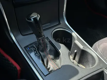 Toyota Camry 2016 года за 9 100 000 тг. в Актобе – фото 24