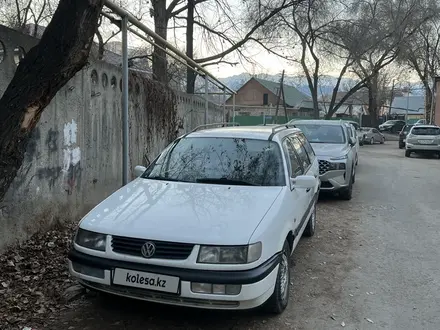 Volkswagen Passat 1996 года за 1 750 000 тг. в Алматы – фото 3