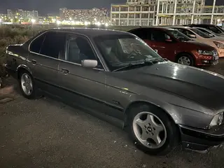 BMW 525
