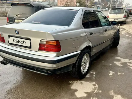 BMW 320 1995 года за 1 800 000 тг. в Алматы – фото 2