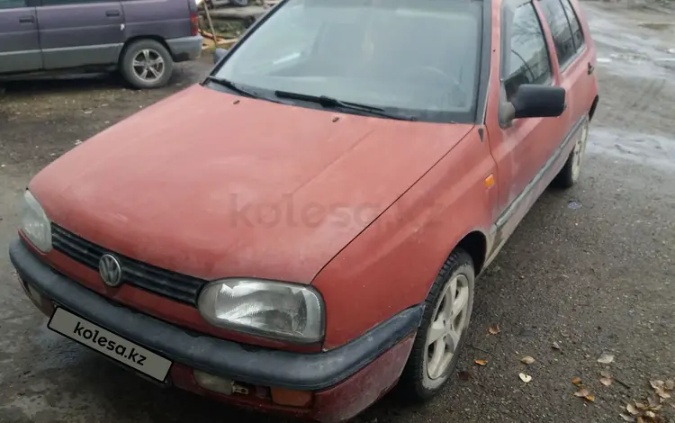 Volkswagen Golf 1993 годаүшін1 400 000 тг. в Семей