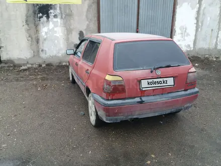 Volkswagen Golf 1993 года за 1 500 000 тг. в Семей – фото 2