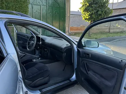 Volkswagen Passat 2003 года за 2 800 000 тг. в Шымкент – фото 17