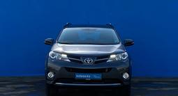 Toyota RAV4 2015 года за 10 540 000 тг. в Алматы – фото 2