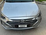 Hyundai Elantra 2019 года за 7 500 000 тг. в Шымкент – фото 2