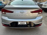 Hyundai Elantra 2019 года за 7 500 000 тг. в Шымкент – фото 3