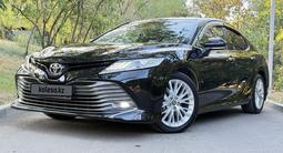 Toyota Camry 2018 годаүшін13 900 000 тг. в Алматы – фото 2