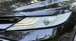 Toyota Camry 2018 годаүшін13 900 000 тг. в Алматы – фото 5