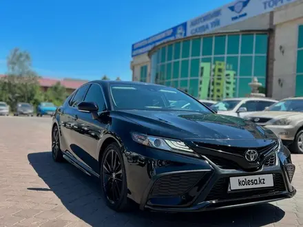 Toyota Camry 2022 года за 16 000 000 тг. в Алматы