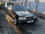 Mercedes-Benz E 200 1992 года за 1 800 000 тг. в Алматы
