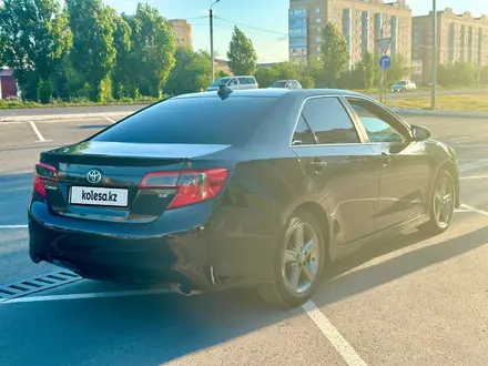 Toyota Camry 2013 года за 6 800 000 тг. в Актобе – фото 4