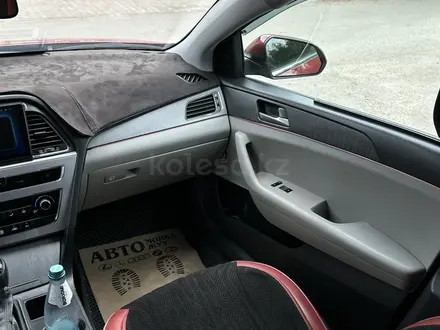 Hyundai Sonata 2015 года за 4 300 000 тг. в Уральск – фото 12