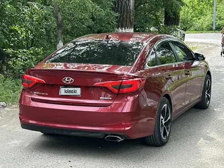 Hyundai Sonata 2015 года за 4 300 000 тг. в Уральск – фото 9